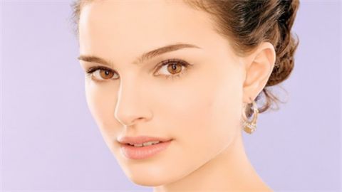 一個簡單的小技巧，讓你的鼻梁高挺起來