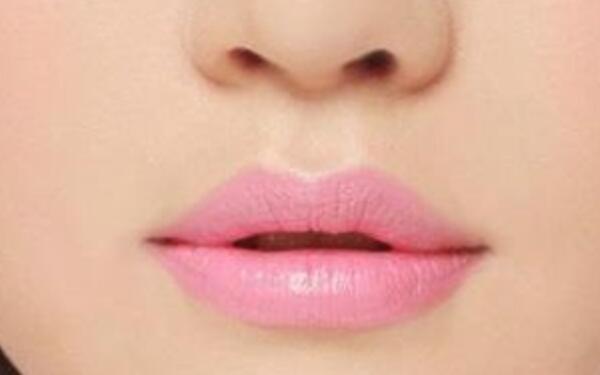 鄭州大學(xué)第二附屬醫(yī)院整形科的眼部醫(yī)生實力如何？雙眼皮術(shù)如何評價？