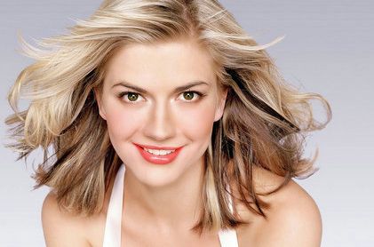 揭秘隆胸手術(shù)費(fèi)用差異：假體、自體脂肪、復(fù)合隆胸大比拼