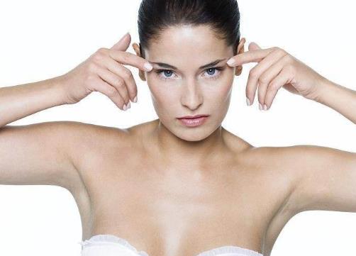 楊季濤的吸脂手術(shù)技術(shù)值得信賴嗎？楊季濤在吸脂方面的能力是否值得信賴？