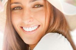 深圳專家揭秘：人民醫(yī)院種植牙費(fèi)用及醫(yī)生推薦，看完這個(gè)你就知道了！