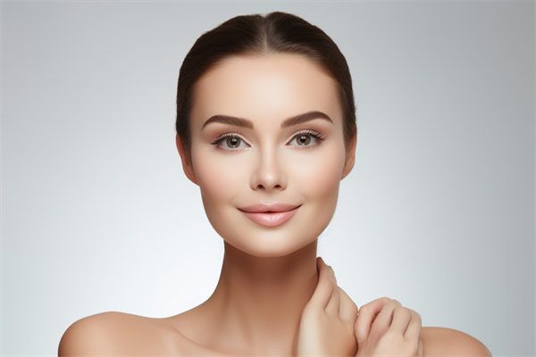 鼻整形醫(yī)生梁大寧：深圳口碑贊譽(yù)、整形費(fèi)用參考價(jià)3萬起