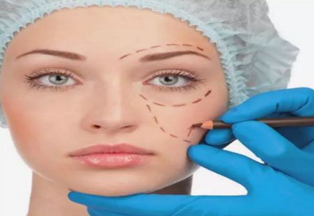 論北京八大處哪家醫(yī)院做隆胸技術(shù)強？看看李發(fā)成、欒杰等專家團隊！