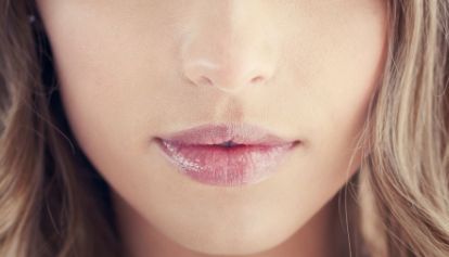 深圳某醫(yī)院的林文登醫(yī)生豐富經(jīng)驗的雙眼皮修復(fù)，成功案例多，詳細收費清單分享。