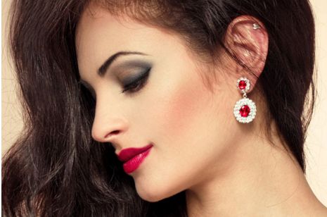 來自北京的劉風(fēng)卓醫(yī)生手術(shù)技術(shù)超群，讓您輕松擁有雙眼皮