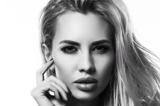 重慶張恒術(shù)醫(yī)生的雙眼皮手術(shù)成果與案例分享