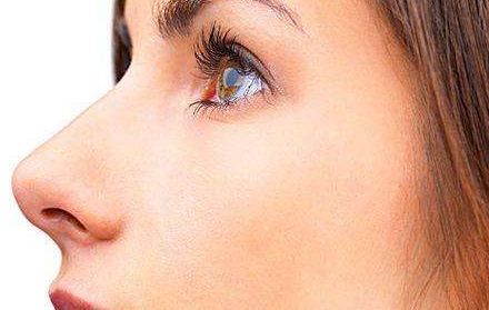 成都哪家專業(yè)雙眼皮醫(yī)院排名靠前？超高人氣醫(yī)院盛名遠(yuǎn)揚(yáng)~