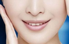 重新整理過的文章標(biāo)題：十位重要的鼻部整形專家推薦，其中包括優(yōu)秀的劉醫(yī)生等！