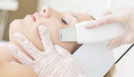 成都頂級醫(yī)美專家?guī)懔私忉t(yī)院排行榜