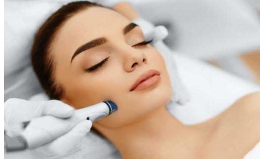 中國醫(yī)大一院鞍山醫(yī)院皮膚科名醫(yī)盛名，患者追捧！