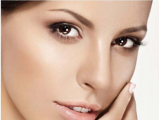 四川悅好醫(yī)學美容醫(yī)院的醫(yī)生信息是怎樣的？他們有哪些專業(yè)特長和豐富經(jīng)驗？