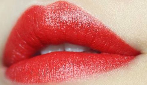 鄭州愛美麗醫(yī)療美容醫(yī)院的院長是哪位醫(yī)生？邵志明醫(yī)生的個人簡介及隆鼻手術案例揭秘