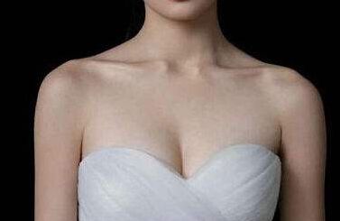 預(yù)約張冰潔醫(yī)生進(jìn)行雙眼皮手術(shù)與開眼角的難度來自何處？鑒賞fox改良法下的雙眼皮+開眼角術(shù)！