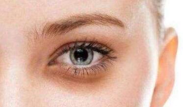 開內(nèi)眼角會不會留下明顯疤痕？如何有效消除內(nèi)眼角疤痕？