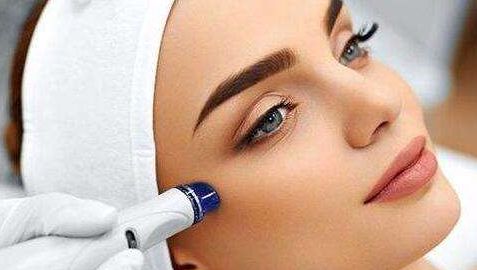 哈爾濱雙眼皮整形醫(yī)院推薦！公私兩立都有選擇余地