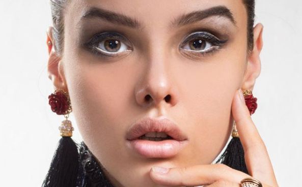 馮曉玲師傅私密整形手術(shù)效果揭秘，真人術(shù)后體驗分享！