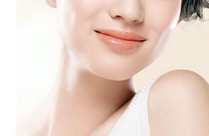 楊亞益的雙眼皮改變經(jīng)歷：看看他是如何達(dá)到完美效果的