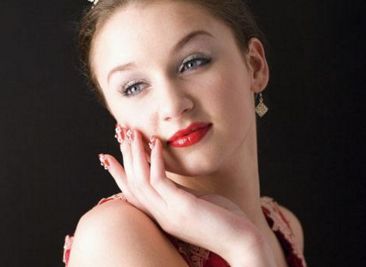 大慶康美口腔醫(yī)院的頂級專家團隊閃耀醫(yī)療領域