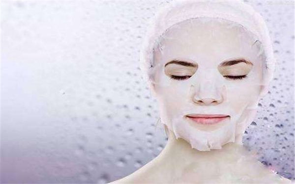 專業(yè)才錦醫(yī)生手術(shù)技巧解析，結(jié)合案例圖片展示隆胸術(shù)在恢復(fù)中的完美效果