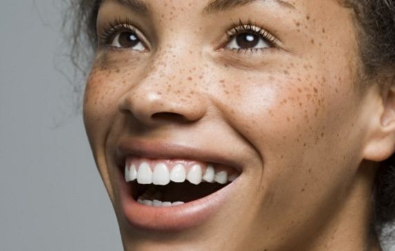 楊明勇：成都頂級整形醫(yī)生呈現(xiàn)神奇魅力，玻尿酸面部填充效果矚目