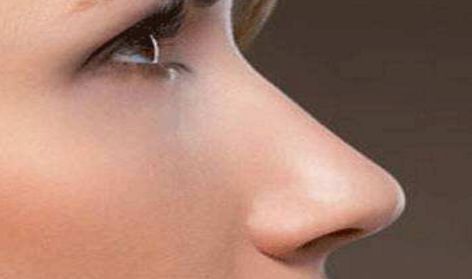 北京市急需一個專業(yè)排名前三的吸脂醫(yī)生：伊光、王歡、郭偉等實力相近！