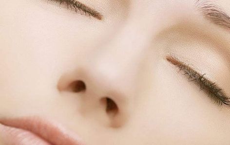 中山市2023年吸脂醫(yī)生綜合排名及費用情況揭秘！十大專家分析、真實案例詳解、價格清單大揭秘！