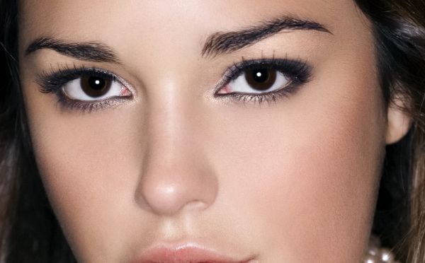 上海哪家醫(yī)生的雙眼皮修復(fù)效果更好？對比蘇薇潔、杜園園、朱迪等專家，排名前五大！