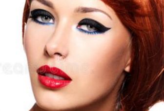 廈門割雙眼皮專家推薦，手術(shù)風(fēng)格自然效果好！