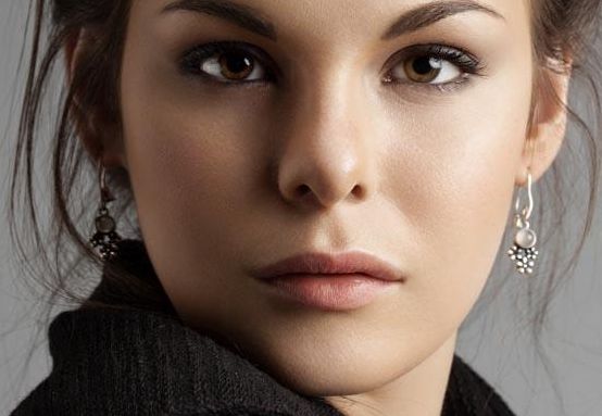 重慶華美陳德法醫(yī)生引領(lǐng)潮流，最新假體隆胸案例曝光