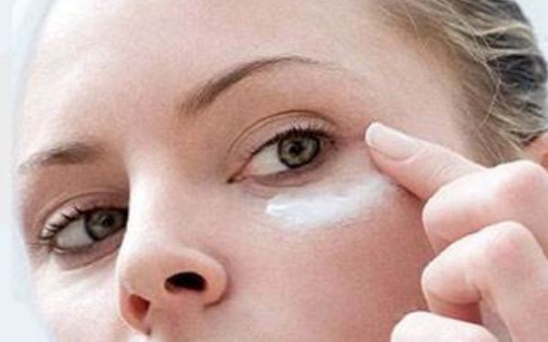 溫醫(yī)附二院整形美容科的李曉陽醫(yī)生，雙眼皮案例及價格表邀您瀏覽！