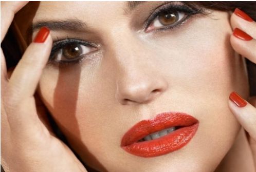 蘇州美萊吳靜專家推薦！胸部隆起效果驚人！醫(yī)生成功案例大揭秘