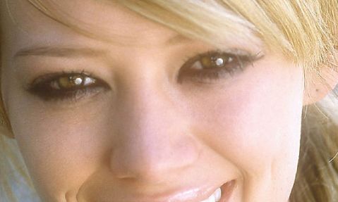 寶雞市中心醫(yī)院眼科專家王娜擅長激光近視手術(shù)，手術(shù)費(fèi)用詳解