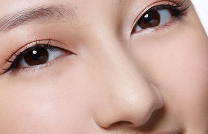 武漢地區(qū)哪家醫(yī)美?？朴锌诒啃蕾p吸脂術(shù)的專業(yè)團隊帶您暢游！