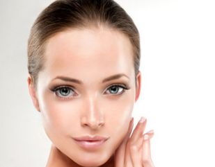 上海九院何金光醫(yī)生面部注射技術(shù)引人注目，成功案例細(xì)節(jié)分享