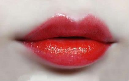 重慶整容界點贊的隆鼻專家，專業(yè)技術堪比明星！