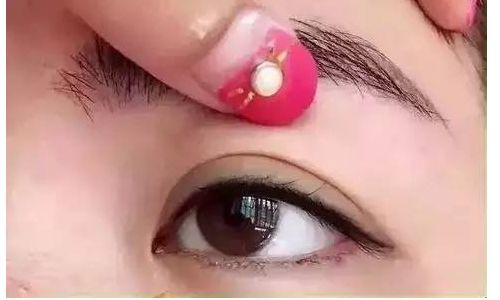 大慶哪家醫(yī)院眼部整形更受歡迎？TOP5醫(yī)療機(jī)構(gòu)傾情推薦，價(jià)格直擊！