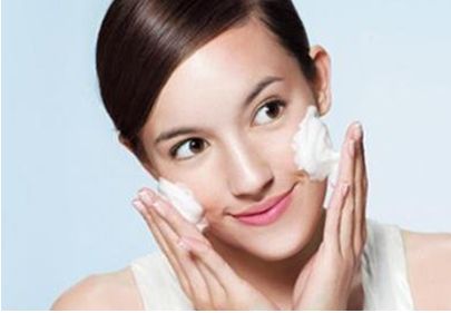 曹棟弼技術(shù)，韓籍醫(yī)生詳細(xì)信息揭秘，磨顴骨手術(shù)成功案例和費(fèi)用攻略！