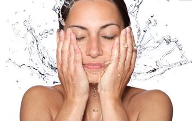 廣州專業(yè)隆胸醫(yī)生推薦，唐志榮醫(yī)生技術(shù)精湛，經(jīng)驗豐富，預(yù)約方式解密！