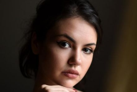 雙眼皮修復專家劉風卓VS魏志香：誰的技術(shù)更勝一籌？