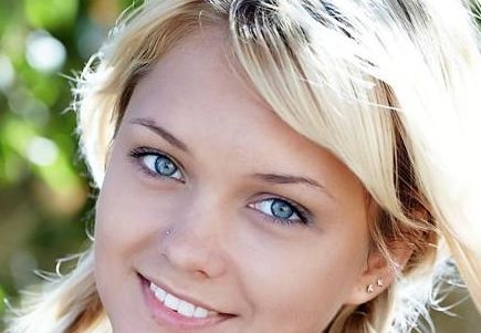 青島華韓整形醫(yī)院的正規(guī)性和趙煜楠雙眼皮手術(shù)評(píng)價(jià)