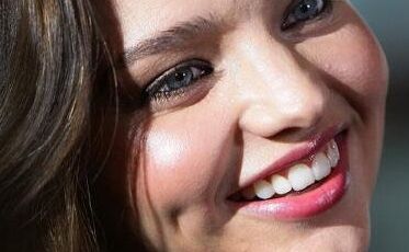 洛陽王靜醫(yī)療整形美容醫(yī)院醫(yī)生推薦肌膚護理方法