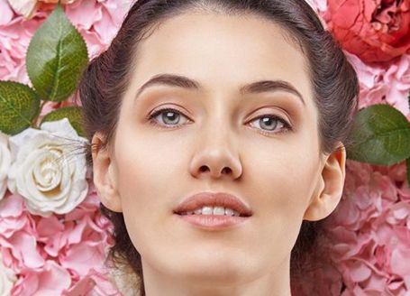 探尋適合瓜子臉女生的四款迷人短發(fā)發(fā)型，供欣賞！