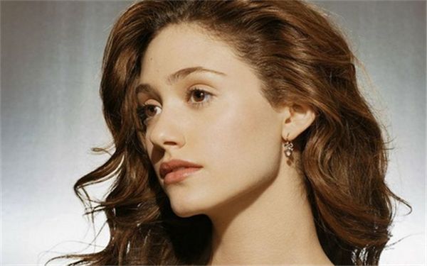 阿爾法美眼術(shù)：埋線還是切割？手術(shù)方式及恢復周期詳解