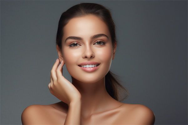 上海諾詩雅美容醫(yī)院詳細地址及隆鼻前后效果對比