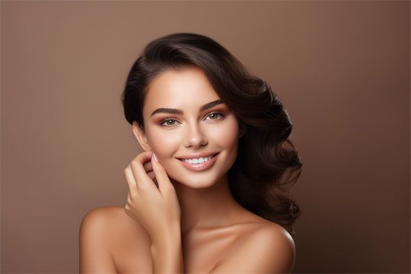 桂林醫(yī)學(xué)院附屬醫(yī)院整形美容科：專業(yè)醫(yī)生團(tuán)隊(duì)，打造煥新容顏