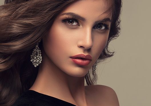 長沙市內(nèi)哪些醫(yī)療中心提供整形手術(shù)服務(wù)？