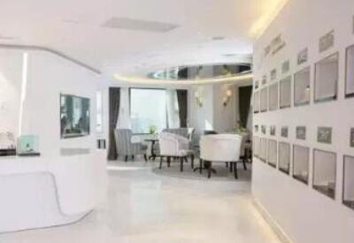 ?？谖骱０睹栏呙泪t(yī)療美容醫(yī)院