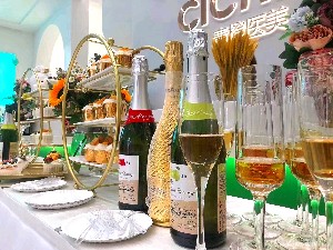 襄陽青果青橙醫(yī)療美容診所