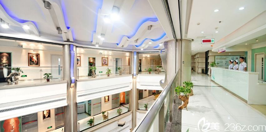 武漢愛思特整形醫(yī)療美容醫(yī)院