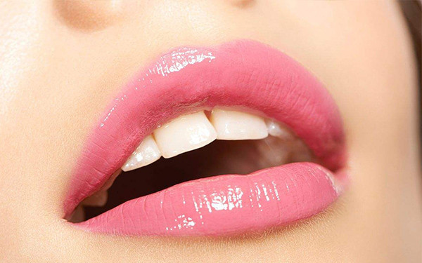 蘭州韓國假體隆胸手術(shù)醫(yī)生